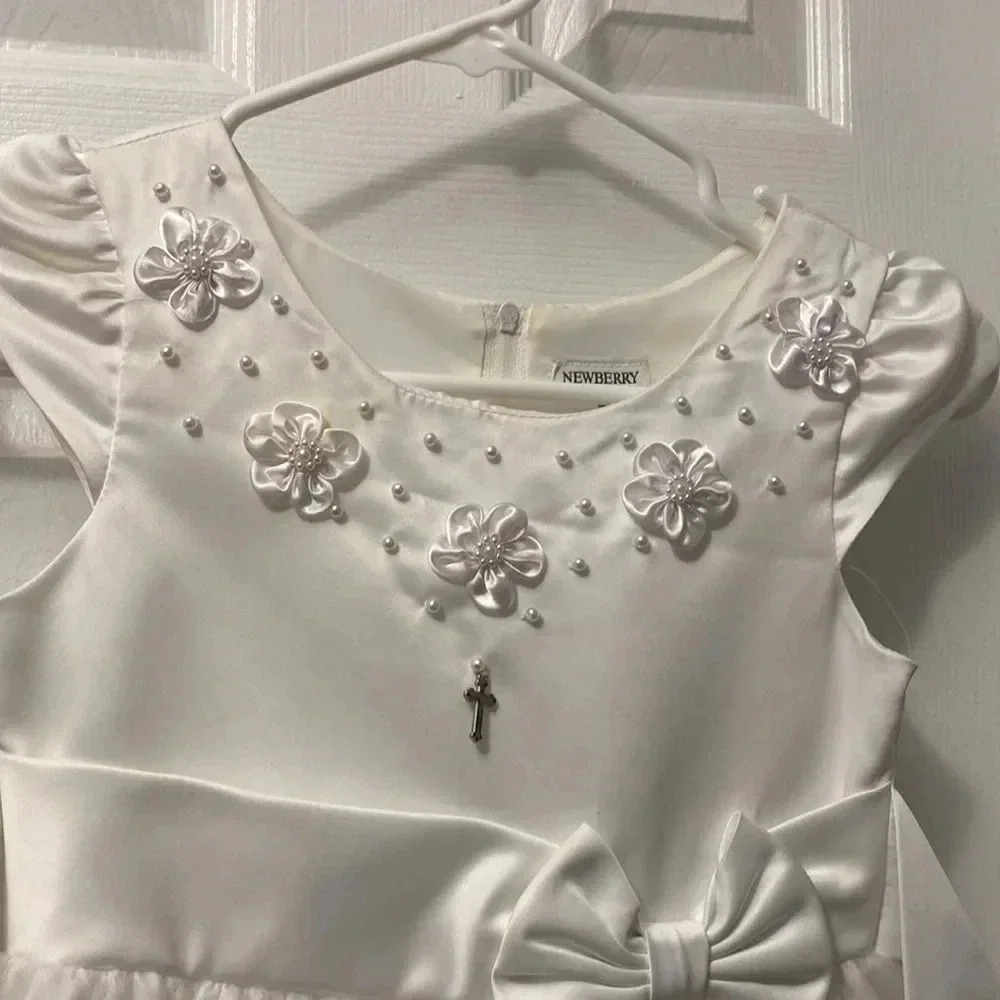 First Communion  Gown - Picture 7 of 9